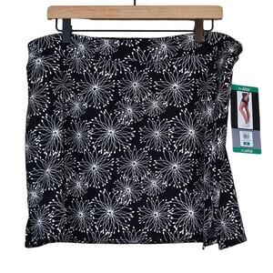 Tranquility by Colorado Clothing Everyday Stretch Skort Black Pom Pom Women's XL